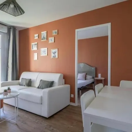 Apartment Castle - 10 Minutes De